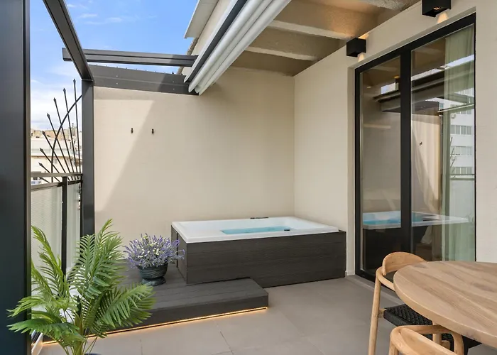 Acron 12 Penthouse Acropolis Suites